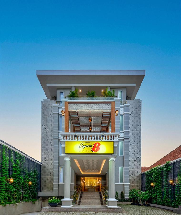 Hotel Super 8 By Wyndham Solo Extérieur photo