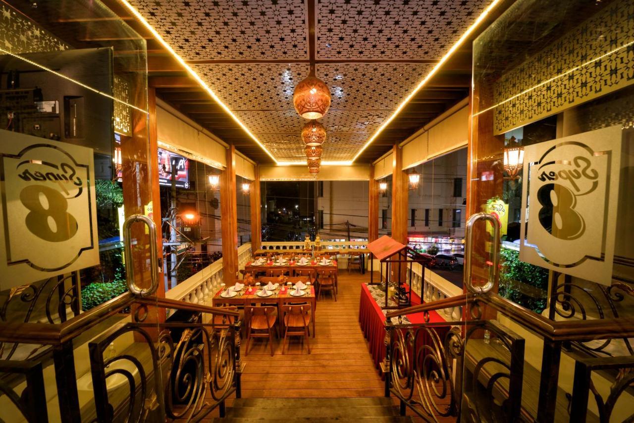 Hotel Super 8 By Wyndham Solo Extérieur photo